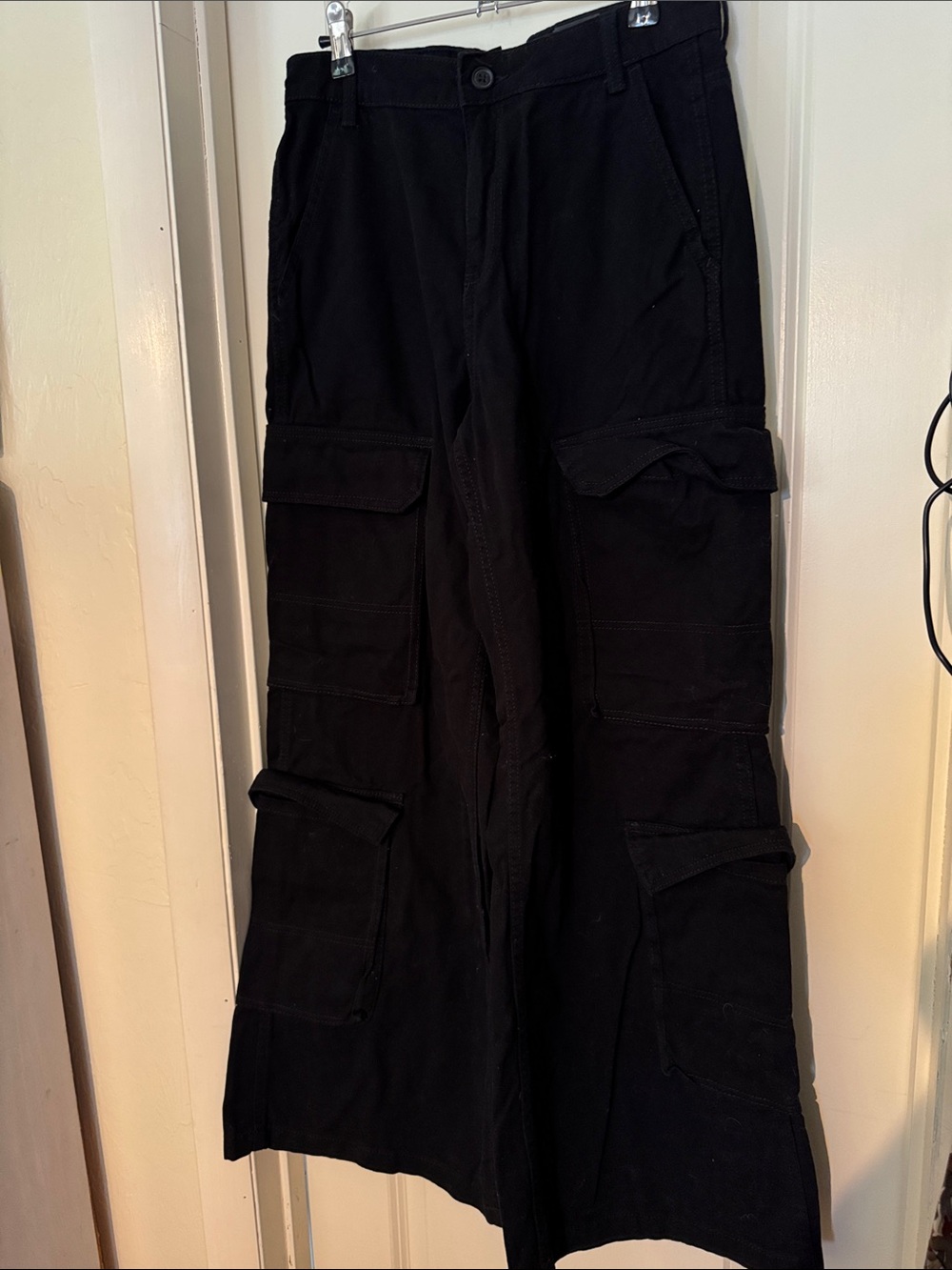 Divided Black womans Cargo Pants with Multiple Patch Pockets size 4